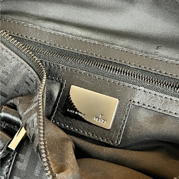 Fendi Monogram Canvas Zipper Tote Bag Black - Picture 7 of 13